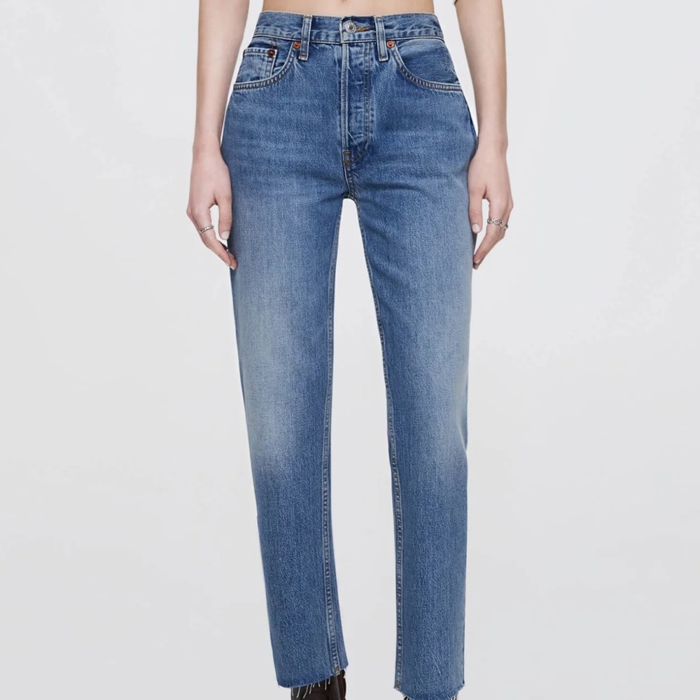 Re/Done woman’s stovepipe 70s (color) Straight Blue Jeans